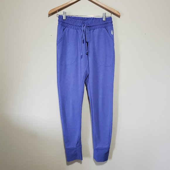 FP MOVEMENT / S / Women's Sunny Skinny French Terry Mid-Rise Sweatpants Joggers - Picture 2 of 14